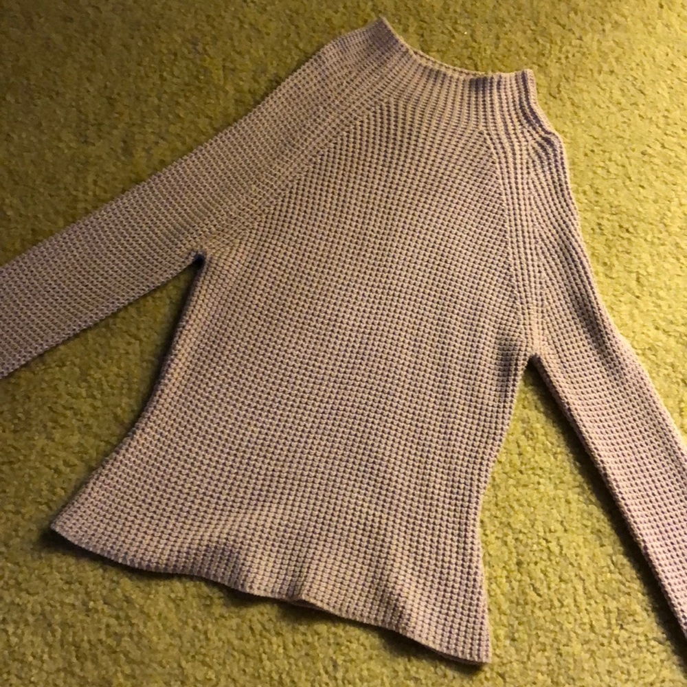 Guess vintage waffle sweater💜